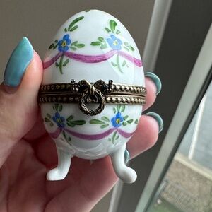 Limoges footed egg trinket